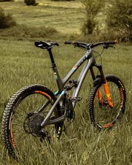 Downhill - Enduro - Trail Yeti 2022 SB6