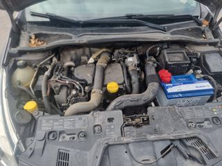 Renault Clio 2014-thumb-1