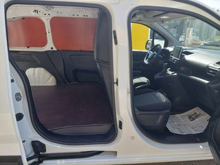 Opel Combo 2019 1.6  CDTI SELECT 105HP EURO6 FULL EXTRA!!-thumb-21