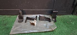 OPEL KADETT C 74-80 ΒΑΣΗ ΠΡΟΦΥΛΑΚΤΗΡΑ ΠΙΣΩ 1406337