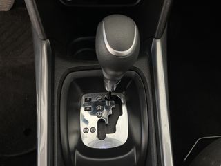 Peugeot 2008 2016 automatic panorama-thumb-18