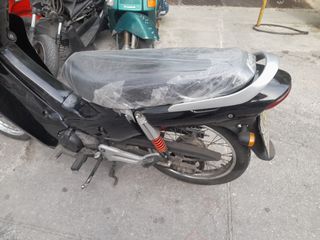 Modenas Kriss II 2004-thumb-2