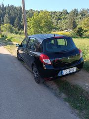 Renault Clio 2010-thumb-2