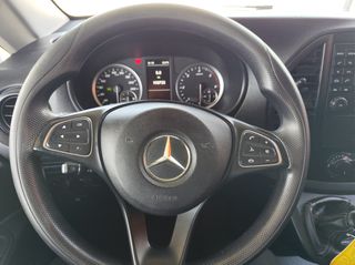 Mercedes-Benz Vito 2019 114-thumb-8
