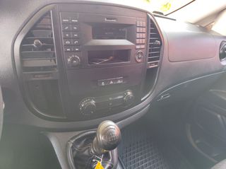 Mercedes-Benz Vito 2019 114-thumb-10