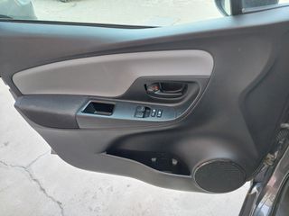 Toyota Yaris 2019 YARIS 1.4 DIESEL-thumb-6