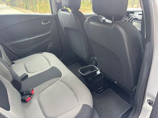 Renault Captur 2015 Renault Captur 1.5 dCi NAVIGATOR-thumb-15
