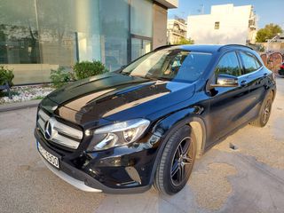 Mercedes-Benz GLA 220 2015 GLA 220-thumb-2
