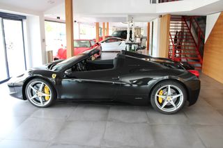 Ferrari 458 2013 SPIDER-thumb-3
