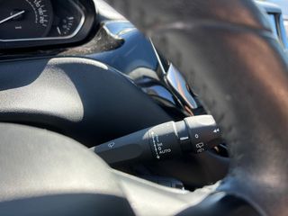 Peugeot 208 2015 1.2 VTI STYLE-thumb-7