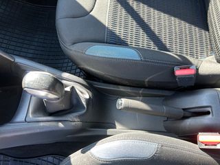 Peugeot 208 2015 1.2 VTI STYLE-thumb-13