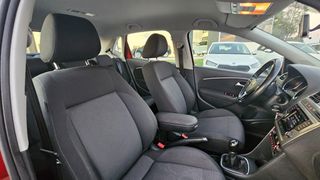 Volkswagen Polo 2016-thumb-43