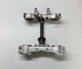 ΣΤΑΥΡΟΣ ΜΕ ΤΙΜΟΝΟΠΛΑΚΑ HONDA CRM 250