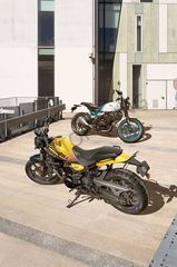 Royal Enfield 2026 GUERILLA 450-thumb-3
