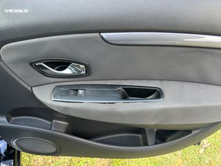 Renault Scenic 2016 X-MOD-thumb-23