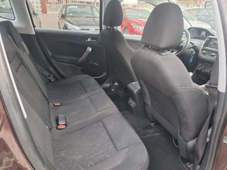 Peugeot 2008 2015 VTi Style-thumb-35