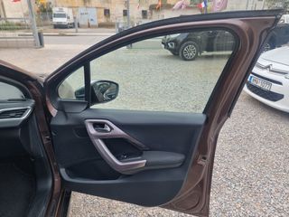 Peugeot 2008 2015 VTi Style-thumb-25