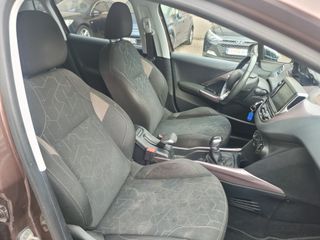 Peugeot 2008 2015 VTi Style-thumb-31