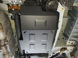 ΠΟΔΙΑ ΠΡΟΣΤΑΣΙΑΣ ΑΤΣΑΛΙΝΗ ΔΕΞΑΜΕΝΗΣ AD-BLUE ΓΙΑ FORD TRANSIT CUSTOM 2013-2019 ***ΛΑΔΑΣ 4Χ4***-thumb-1