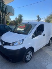 Nissan NV 200 2016