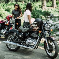 Royal Enfield Classic 350 2026 ROYAL ENFIELD CLASSIC 350 HALCYON BLACK-thumb-3