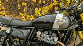 Royal Enfield Bear 650 2026 ROYAL ENFIELD BEAR 650 GOLDEN SHADOW-thumb-2