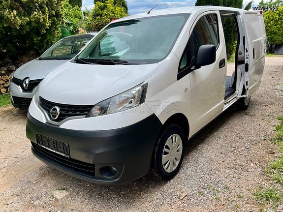 Nissan 2017 ΝY 200 EURO 6 - 6ΠΟΡΤΕΣ Η τιμή είναι με όλα τα χαρτιά και τιμολόγιο