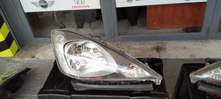 Φανάρια Εμπρός δεξί-- HONDA JAAZ --(MONT-2008-2011)--( 100 EYRO TO TEMAXEIO )