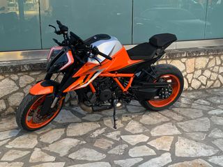 KTM 1290 Super Duke R 2023 EVO