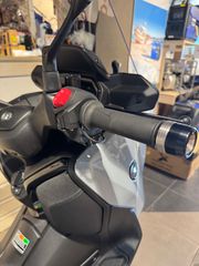 Yamaha XMAX 300 2026 TECK MAX + ΔΩΡΑ 500€-thumb-3
