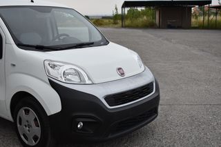 Fiat Fiorino 2019 Mjet 95hp SX Pack Tecnico 1.2 '19-thumb-24