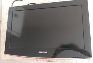 ΤΗΛΕΟΡΑΣΗ SAMSUNG LE26B450C4 - 26 INCH - ΧΩΡΙΣ ΒΑΣΗ