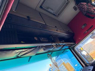 Καρότσα Κουρτίνα Volvo 1993 F16-thumb-37