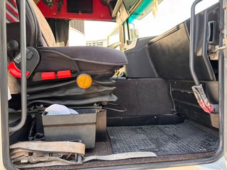 Καρότσα Κουρτίνα Volvo 1993 F16-thumb-6