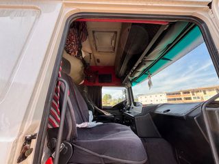 Καρότσα Κουρτίνα Volvo 1993 F16-thumb-22