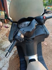 Piaggio X8 200 2005-thumb-12