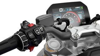Bmw R 1300 R 2026 ΕΚΠΤΩΣΗ 1250€-thumb-1