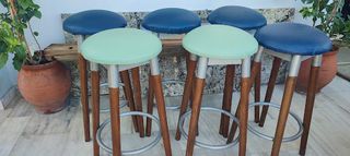 Τραπεζοκαθισματα σκαμπο