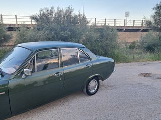 Ford Escort 1970-thumb-29