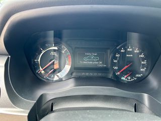 Ford Raptor 2020-thumb-15