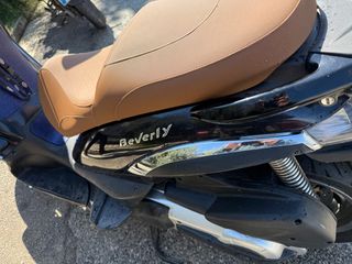 Piaggio Beverly 400 2009 Tourer-thumb-8