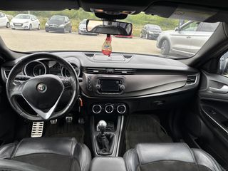 Alfa Romeo Giulietta 2014 QV LINE-thumb-9