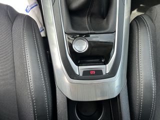 Peugeot 308 2018 1.2 e-THP Allure 130ps Camera 360-thumb-22