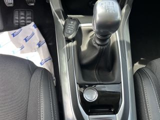 Peugeot 308 2018 1.2 e-THP Allure 130ps Camera 360-thumb-23