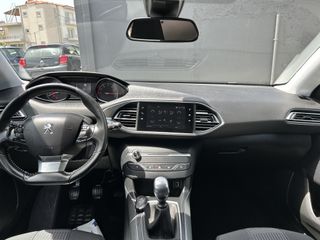 Peugeot 308 2018 1.2 e-THP Allure 130ps Camera 360-thumb-34