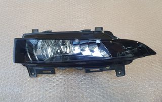 Φανάρι ομίχλης εμπρός δεξί Skoda Scala '19' 657941700