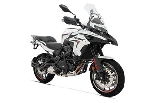 Benelli TRK 502 2026 ΠΡΟΣΦΟΡΑ ΑΠΟ 6340,00 ΤΩΡΑ 5995,00 ΕΥΡΩ