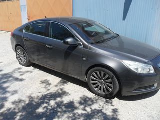 Opel Insignia 2010-thumb-2