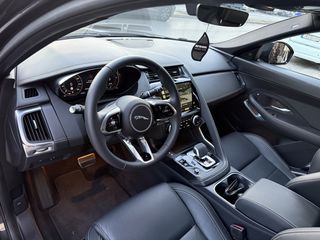 Jaguar E-Pace 2023 R-DYNAMIC S-thumb-6