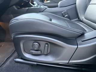 Jaguar E-Pace 2023 R-DYNAMIC S-thumb-13